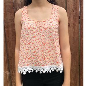 (Like New) Daisy Flowy Tank Top w/ Lace Fringe